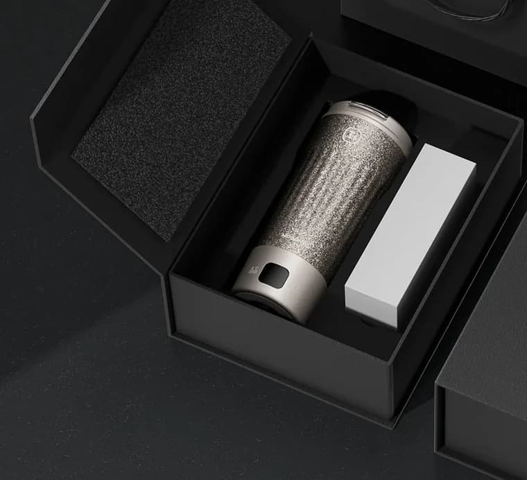 Elektrisk resemugg i titan 400ml med temperaturdisplay