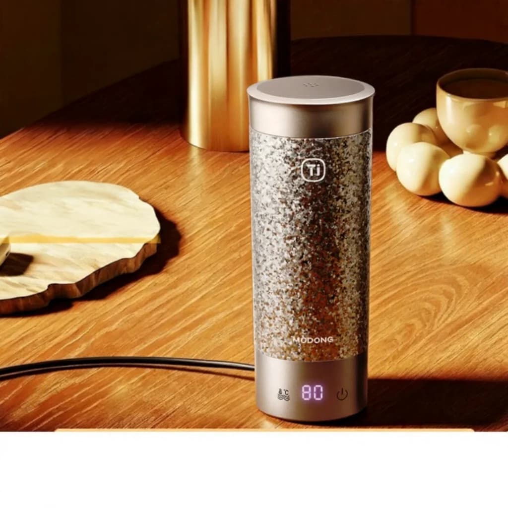 Bärbar elektrisk värmekopp i titan 350ml presentask