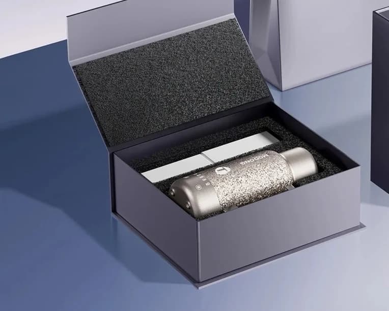 Bärbar elektrisk värmekopp i titan, 1L, dubbel effekt, varm